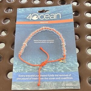 4ocean Albatross Bracelet NWT Recycled Plastic & Glass Beaded Adjustable